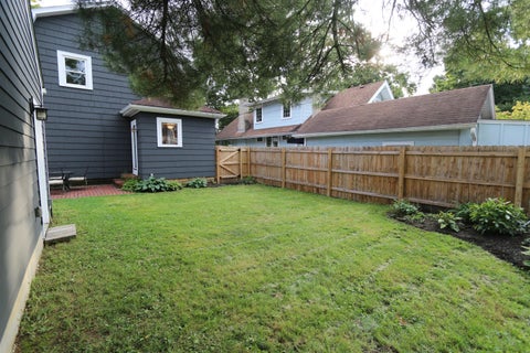 Tiny photo for 188 Montrose Way, Columbus, OH 43214 (MLS # 226036061)