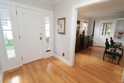 Tiny photo for 188 Montrose Way, Columbus, OH 43214 (MLS # 226036061)