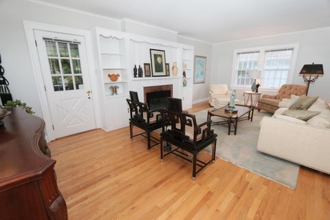 Tiny photo for 188 Montrose Way, Columbus, OH 43214 (MLS # 226036061)