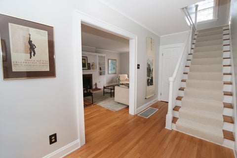 Tiny photo for 188 Montrose Way, Columbus, OH 43214 (MLS # 226036061)