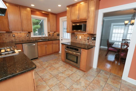 Tiny photo for 188 Montrose Way, Columbus, OH 43214 (MLS # 226036061)