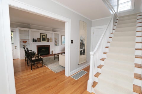 Tiny photo for 188 Montrose Way, Columbus, OH 43214 (MLS # 226036061)