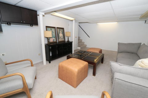 Tiny photo for 188 Montrose Way, Columbus, OH 43214 (MLS # 226036061)