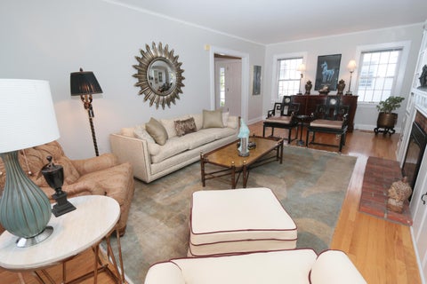 Tiny photo for 188 Montrose Way, Columbus, OH 43214 (MLS # 226036061)