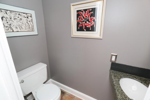 Tiny photo for 188 Montrose Way, Columbus, OH 43214 (MLS # 226036061)