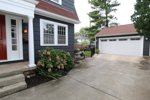 Tiny photo for 188 Montrose Way, Columbus, OH 43214 (MLS # 226036061)