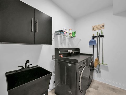 Tiny photo for 2003 Broccoli Drive, Hilliard, OH 43026 (MLS # 225040587)