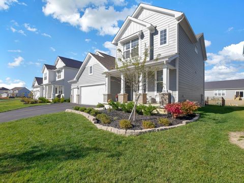 Tiny photo for 2003 Broccoli Drive, Hilliard, OH 43026 (MLS # 225040587)