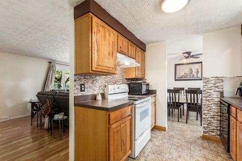 Tiny photo for 3463 Green Meadows Street, Columbus, OH 43207 (MLS # 225037193)