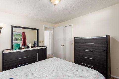 Tiny photo for 3463 Green Meadows Street, Columbus, OH 43207 (MLS # 225037193)