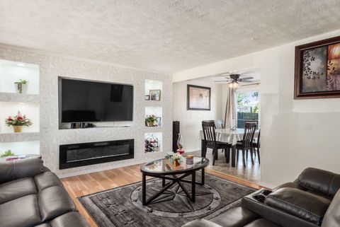 Tiny photo for 3463 Green Meadows Street, Columbus, OH 43207 (MLS # 225037193)
