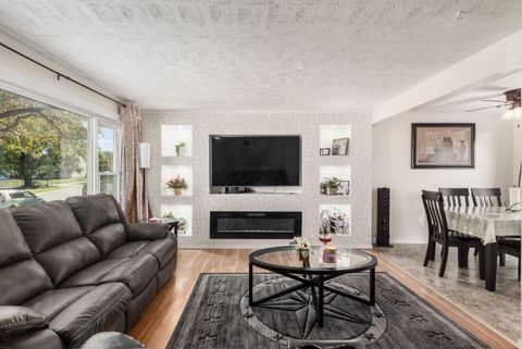 Tiny photo for 3463 Green Meadows Street, Columbus, OH 43207 (MLS # 225037193)