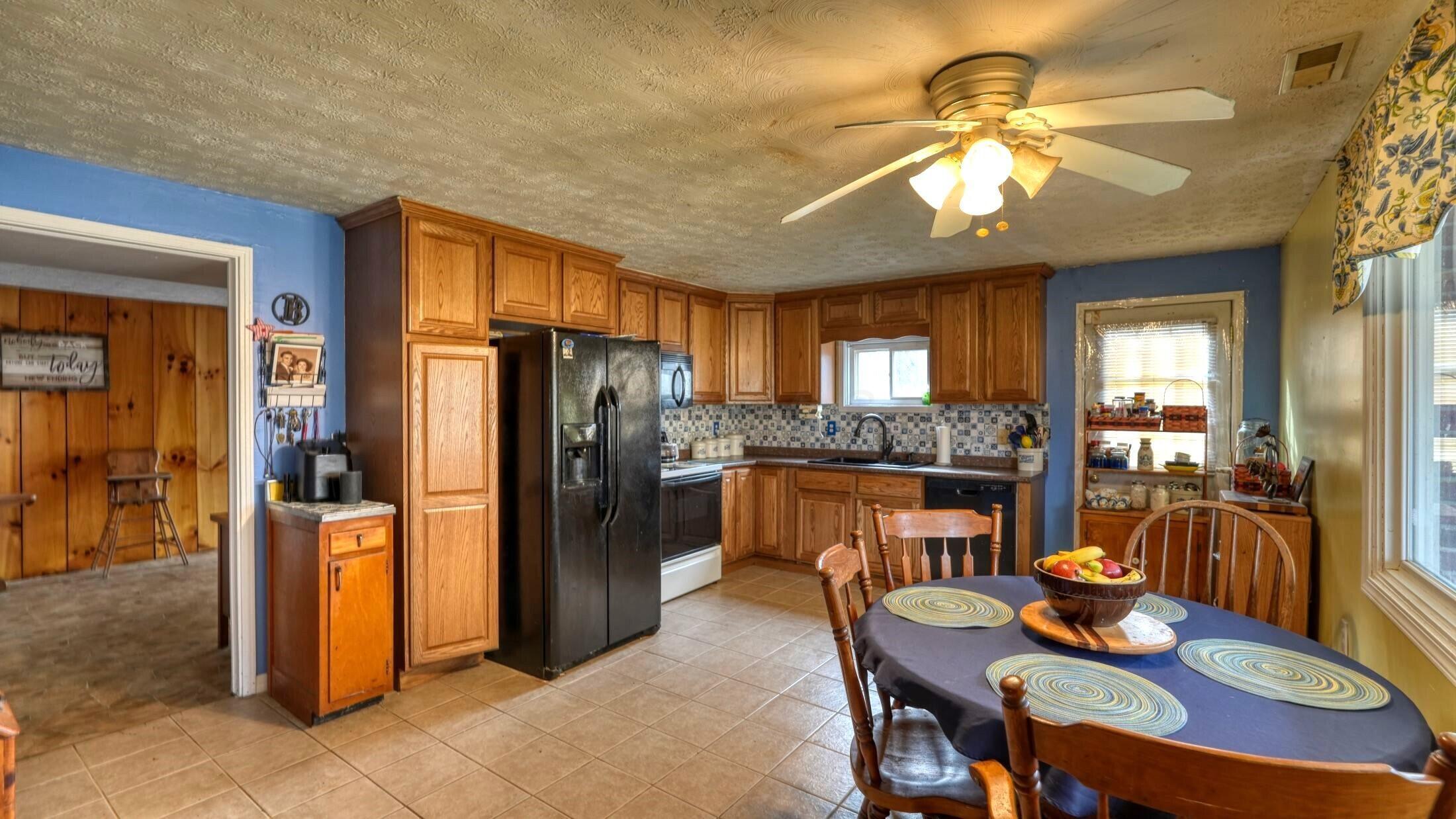 225 Homestead Drive, New Concord, Ohio image 20