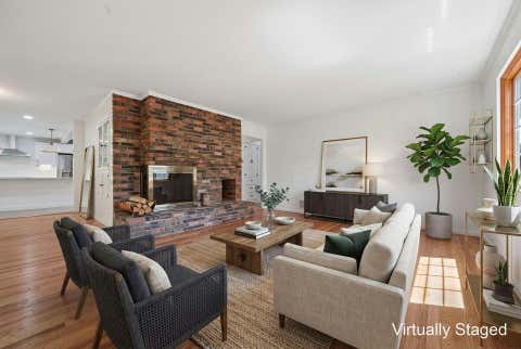 Tiny photo for 2929 Pickwick Drive, Columbus, OH 43221 (MLS # 226029476)