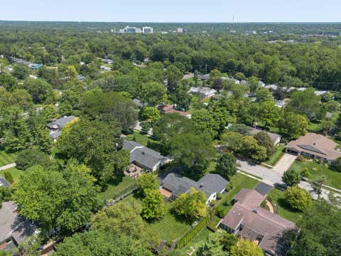 Tiny photo for 2929 Pickwick Drive, Columbus, OH 43221 (MLS # 226029476)