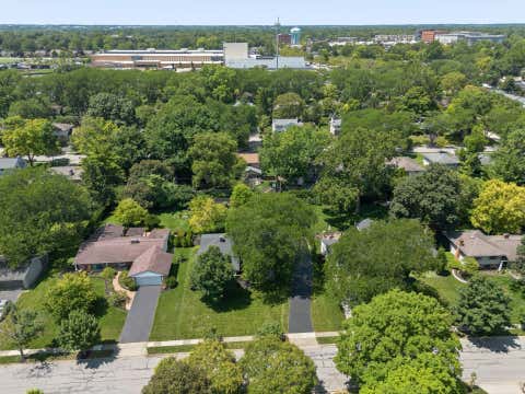 Tiny photo for 2929 Pickwick Drive, Columbus, OH 43221 (MLS # 226029476)