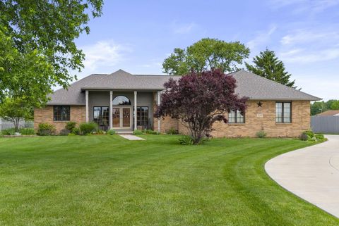 Photo of 5166 Beatty Road, Grove City, OH 43123 (MLS # 226018429)
