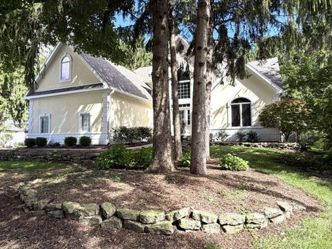 Tiny photo for 220 Bent Pines Court, Bellefontaine, OH 43311 (MLS # 226036523)