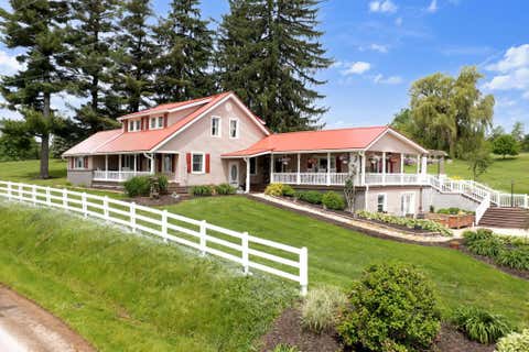 Photo of 5643 Yankee Street, Fredericktown, OH 43019 (MLS # 226020357)