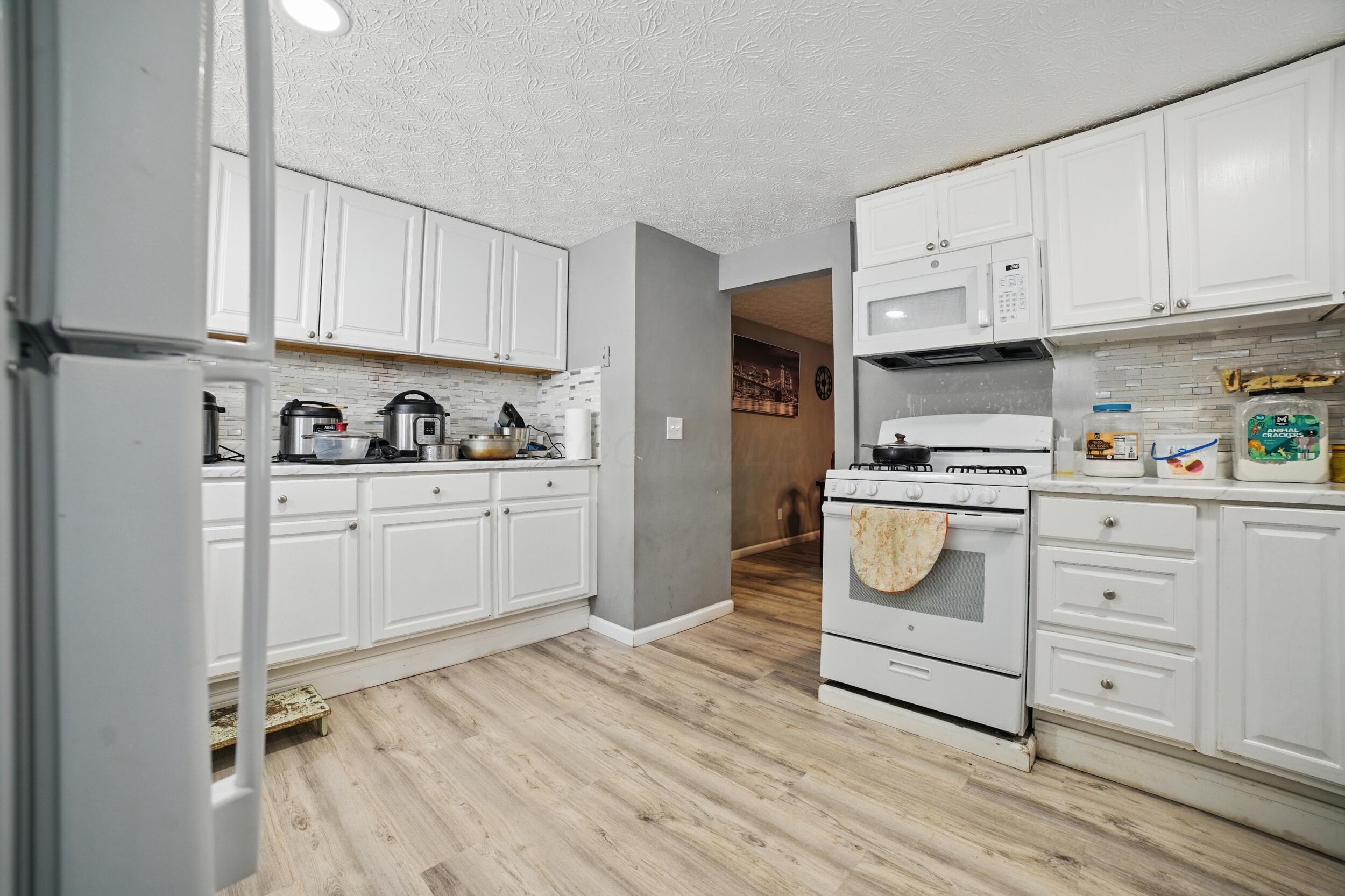 6023 Silverwood Street, Columbus, Ohio image 16