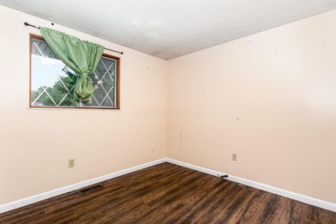 Tiny photo for 1687 Brookfield Square S, Columbus, OH 43229 (MLS # 225039635)