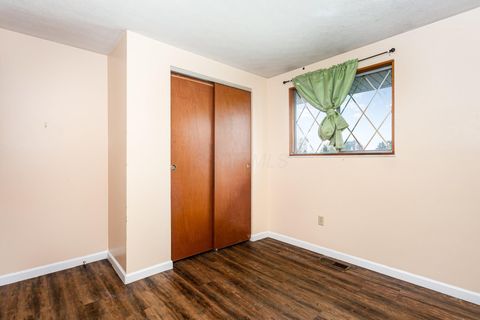 Tiny photo for 1687 Brookfield Square S, Columbus, OH 43229 (MLS # 225039635)
