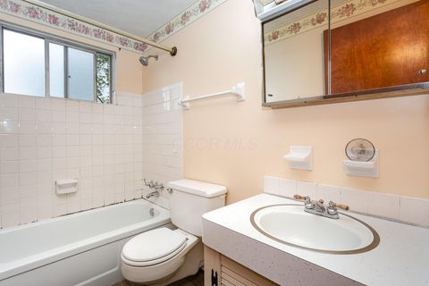 Tiny photo for 1687 Brookfield Square S, Columbus, OH 43229 (MLS # 225039635)