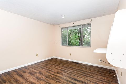 Tiny photo for 1687 Brookfield Square S, Columbus, OH 43229 (MLS # 225039635)