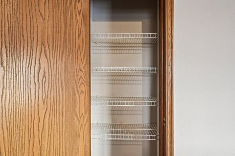 Tiny photo for 3669 Mathena Way, Columbus, OH 43232 (MLS # 226002201)