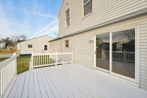 Tiny photo for 3669 Mathena Way, Columbus, OH 43232 (MLS # 226002201)