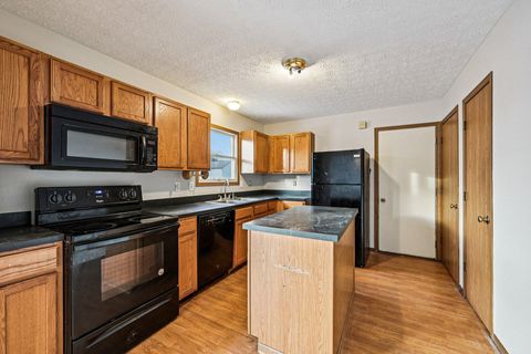 Tiny photo for 3669 Mathena Way, Columbus, OH 43232 (MLS # 226002201)