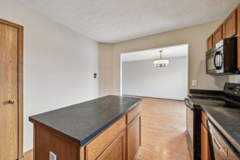 Tiny photo for 3669 Mathena Way, Columbus, OH 43232 (MLS # 226002201)