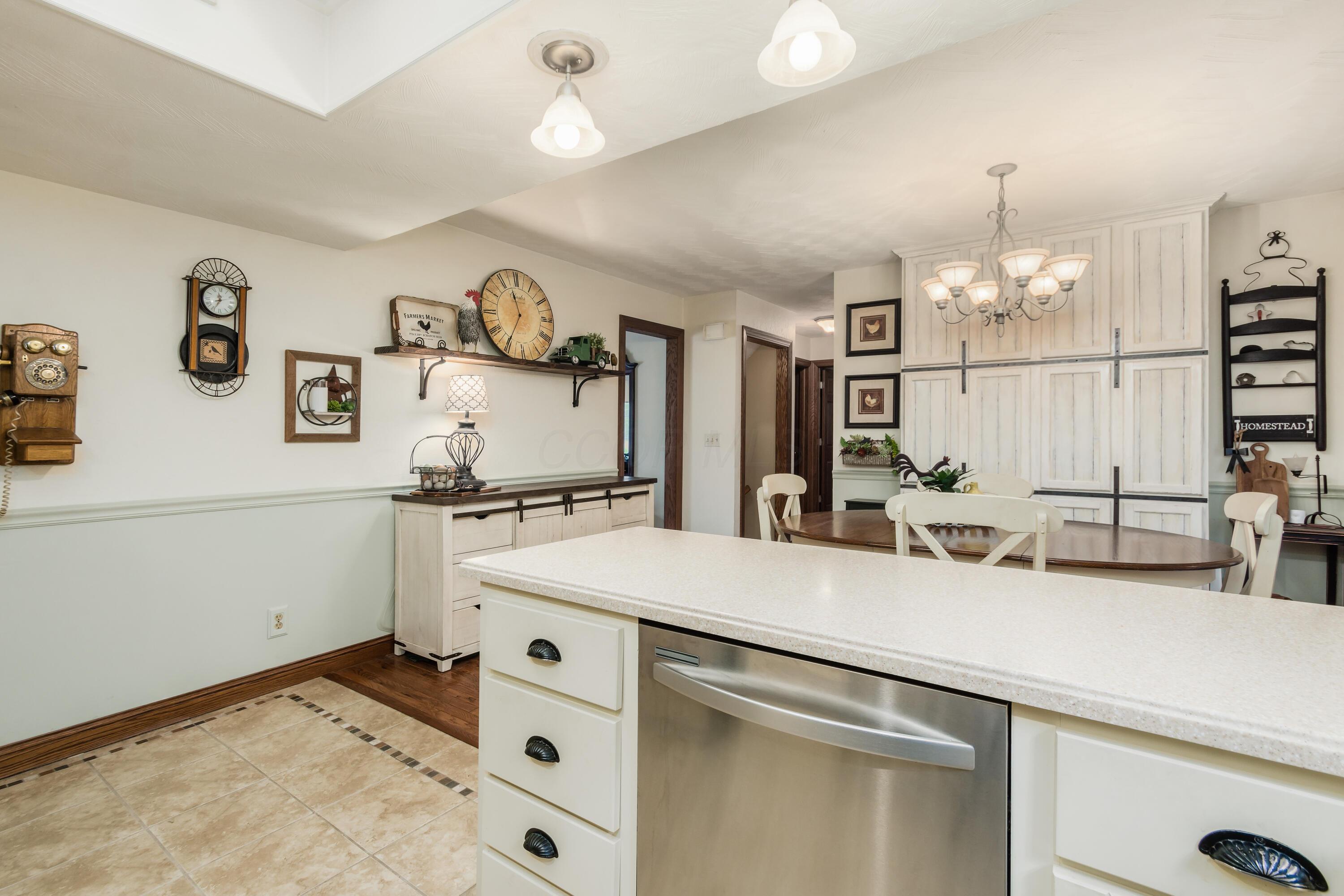 3665 Saturn Road, Hilliard, Ohio image 7