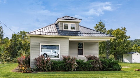 Photo of 2450 Highland Road, Zanesville, OH 43701 (MLS # 226033929)