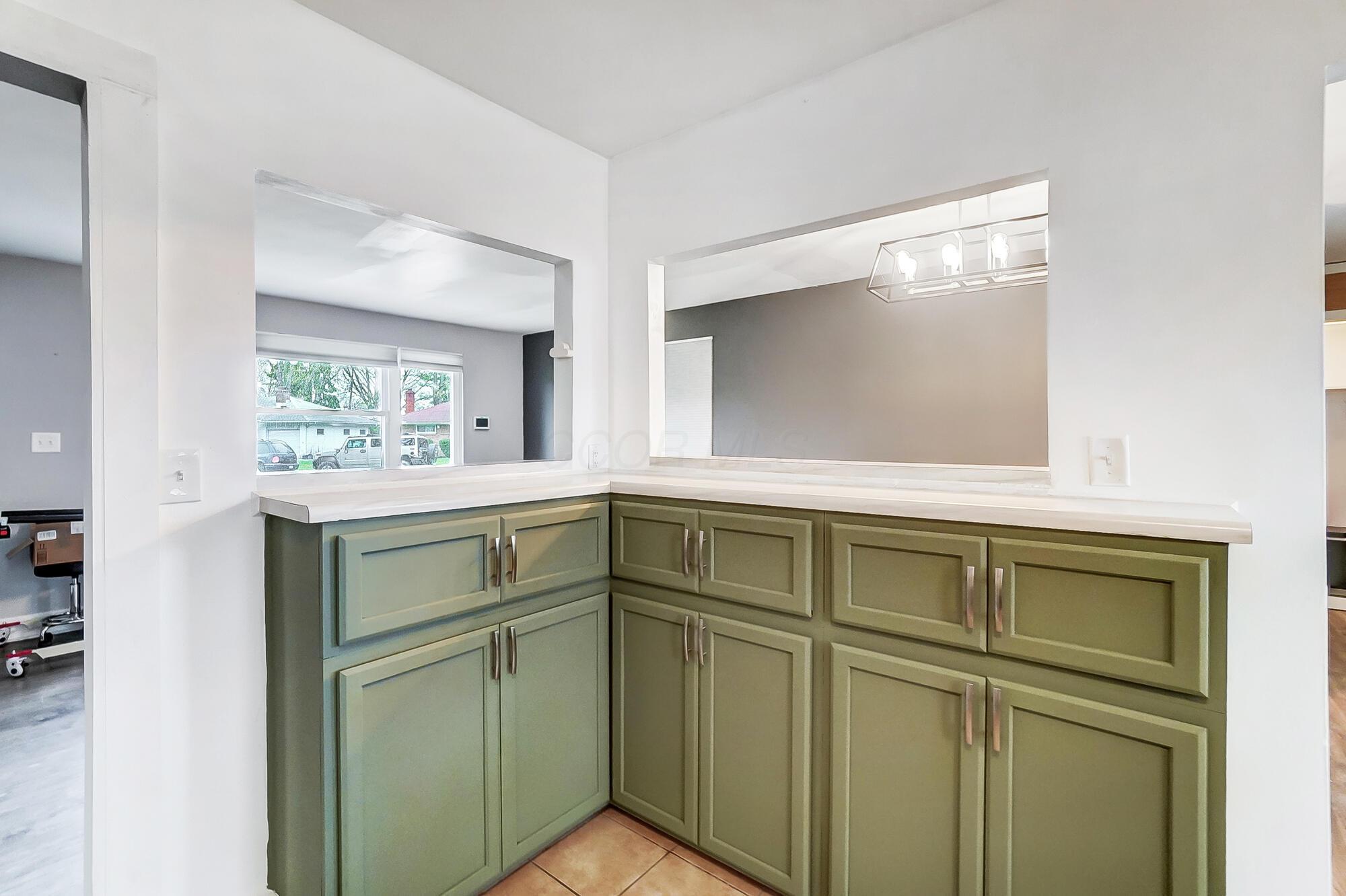 3431 Tudor Lane, Hilliard, Ohio image 11