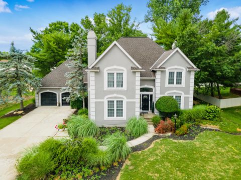 Single Family Residence in Columbus OH 260 Crossing Creek.jpg