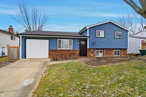 Photo of 4672 Sperry Avenue, Columbus, OH 43230 (MLS # 226002080)