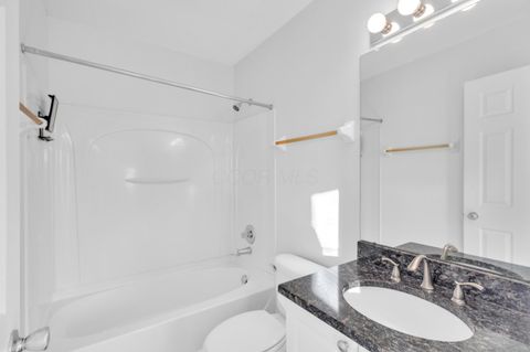 Tiny photo for 7156 W West Campus Road 28 #28, New Albany, OH 43054 (MLS # 225043937)