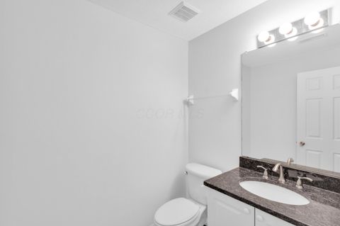 Tiny photo for 7156 W West Campus Road 28 #28, New Albany, OH 43054 (MLS # 225043937)