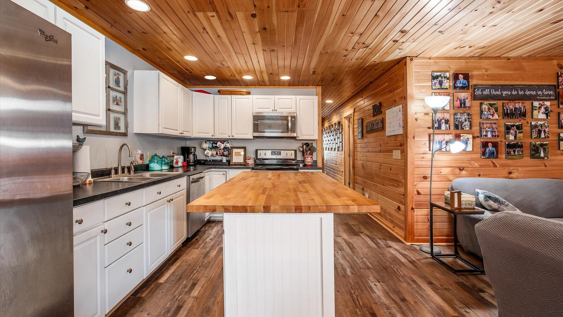 4333 Montgomery Road, Newark, Ohio image 17