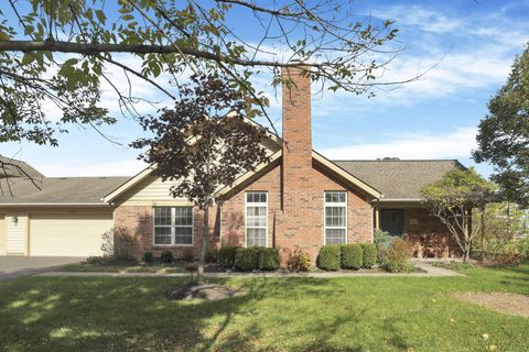 Photo of 3172 Pine Manor Boulevard, Grove City, OH 43123 (MLS # 225039384)