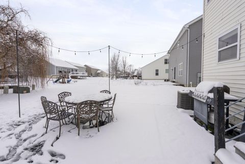 Tiny photo for 543 Sunbury Meadows Drive, Sunbury, OH 43074 (MLS # 225044381)