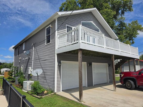 Tiny photo for 4 Rosebraugh Circle E, Buckeye Lake, OH 43008 (MLS # 226033871)