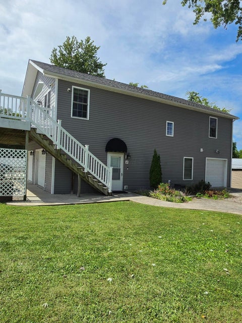 Tiny photo for 4 Rosebraugh Circle E, Buckeye Lake, OH 43008 (MLS # 226033871)