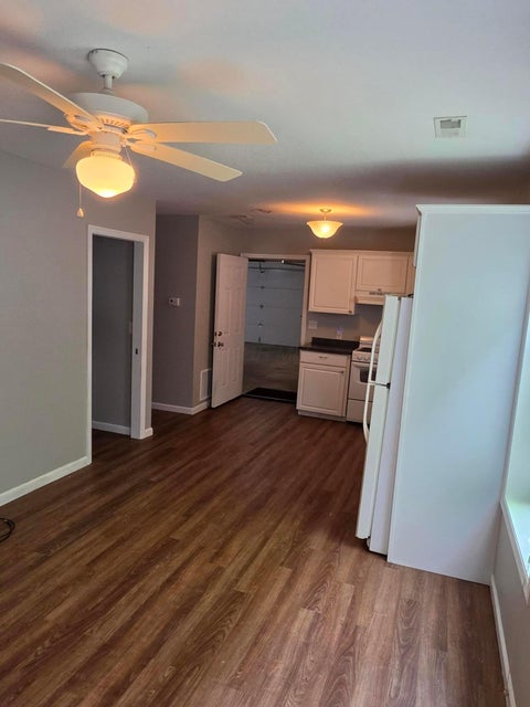 Tiny photo for 4 Rosebraugh Circle E, Buckeye Lake, OH 43008 (MLS # 226033871)