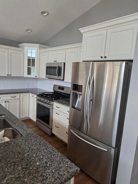 Tiny photo for 4 Rosebraugh Circle E, Buckeye Lake, OH 43008 (MLS # 226033871)