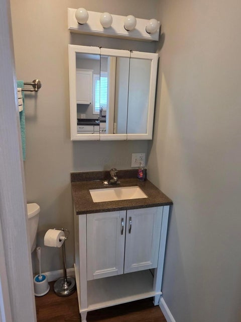 Tiny photo for 4 Rosebraugh Circle E, Buckeye Lake, OH 43008 (MLS # 226033871)