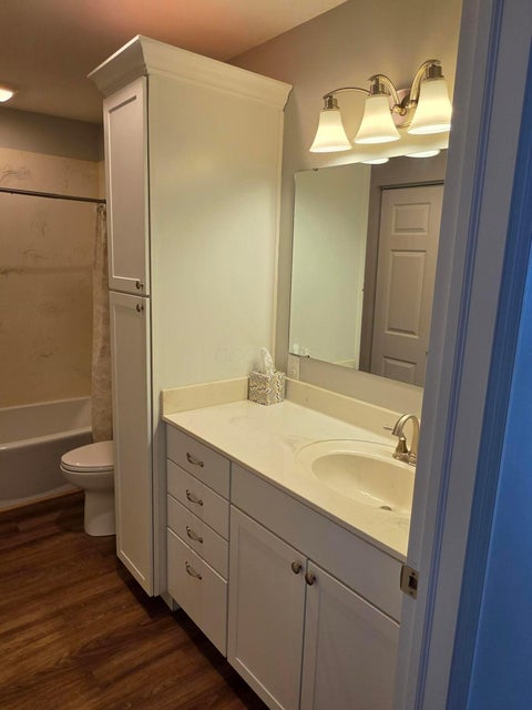 Tiny photo for 4 Rosebraugh Circle E, Buckeye Lake, OH 43008 (MLS # 226033871)