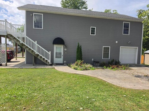 Tiny photo for 4 Rosebraugh Circle E, Buckeye Lake, OH 43008 (MLS # 226033871)
