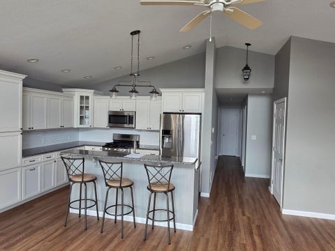 Tiny photo for 4 Rosebraugh Circle E, Buckeye Lake, OH 43008 (MLS # 226033871)